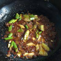好吃的川味红烧茄子做法图解8)