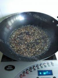 美味的紫菜蛋花汤做法图解6)