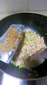 很下饭的孜然鸡肉做法图解7)