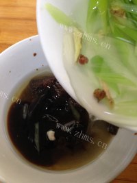 美味的酱爆腰果鸡丁做法图解7)