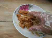 自制香酥鸡米花做法图解4)