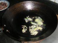 家常菜腊肉荷兰豆做法图解5)