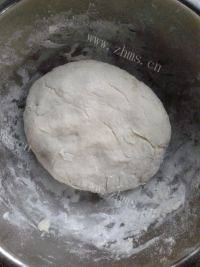 自己做的煎肉饼做法图解3)