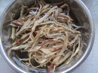 懒人的茭白干煮肉做法图解4)