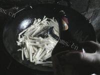 一绝的素炒土豆丝做法图解5)