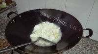 美味的排骨焖豆腐做法图解5)