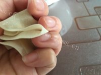 美味的三鲜小馄饨做法图解6)