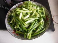 #营养美食#蒜苔炒腊肉做法图解1)