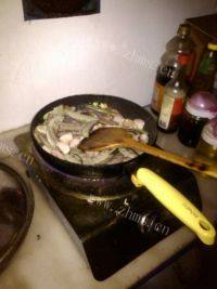 家常菜扁豆烧肉做法图解5)