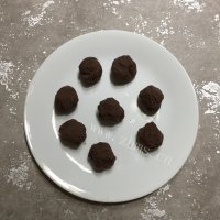 香喷喷的挤挤小猪面包做法图解4)