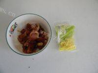 肉片青椒炒木耳做法图解1)
