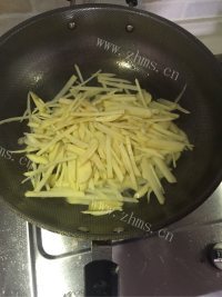 好吃的酸辣土豆丝儿做法图解2)