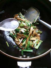 家常菜蒜苗炒豆干