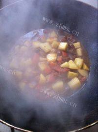 自制土豆烧牛肉做法图解11)