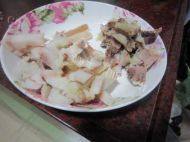 家常菜酸菜炒肉片做法图解2)