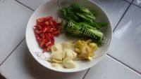家常菜干煸四季豆做法图解2)
