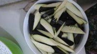 家常菜蒜香茄子做法图解1)