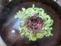 家常菜苦瓜牛肉做法图解5)