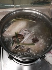 美味的盐水鸭腿做法图解4)