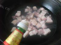 「美味可口」红烧肉炖土豆做法图解2)