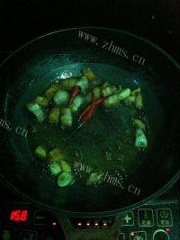 简单版五花肉烧土豆做法图解4)