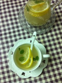酸甜的柠檬薏米蜂蜜水做法图解6)