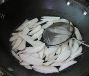 家常菜素炒三鲜做法图解2)