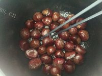 美味糖炒栗子电饭煲版做法图解3)