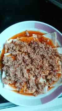 特色美食肉末蒸豆腐做法图解8)