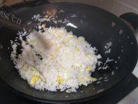 家庭版黄金炒饭做法图解6)