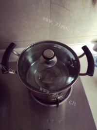 家常菜番茄炖牛肉做法图解4)