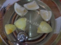 简易的柠檬红茶做法图解3)