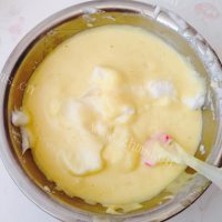 清香柠檬鸡蛋卷做法图解12)