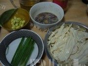 家常菜白果烧腐竹做法图解2)