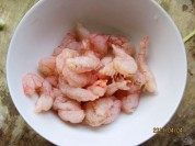 家常菜山药炒虾仁做法图解3)
