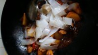 冰糖炖冬瓜凉皮做法图解4)