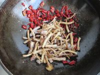 美味的麻辣茶树菇做法图解8)