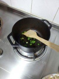 简单的醋溜豆芽做法图解9)