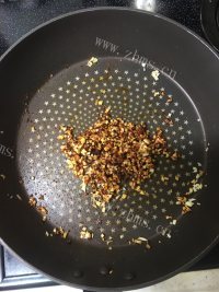 炒苏子叶做法图解3)