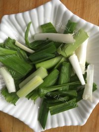 营养丰富的土豆烧海带做法图解5)