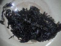 美味的西红柿紫菜蛋汤做法图解5)