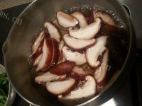 香飘的香菇炒油菜做法图解4)