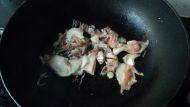 最爱的芹菜炒肉做法图解3)