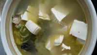 美味的鱼头豆腐汤做法图解5)