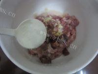 美味的润肠蒸肉饼做法图解5)