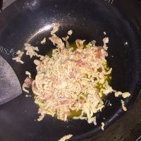 回味无穷的蒜苔炒肉丝做法图解4)