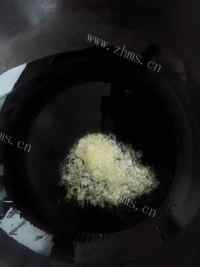 美味的小鸡炖蘑菇做法图解3)