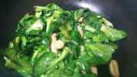 家常菜香菇炒青菜做法图解5)