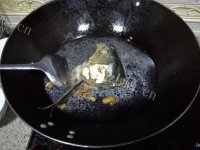 爽口香辣鱼头豆腐钵做法图解3)