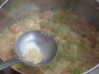 家常菜猪肉丸子汤做法图解9)